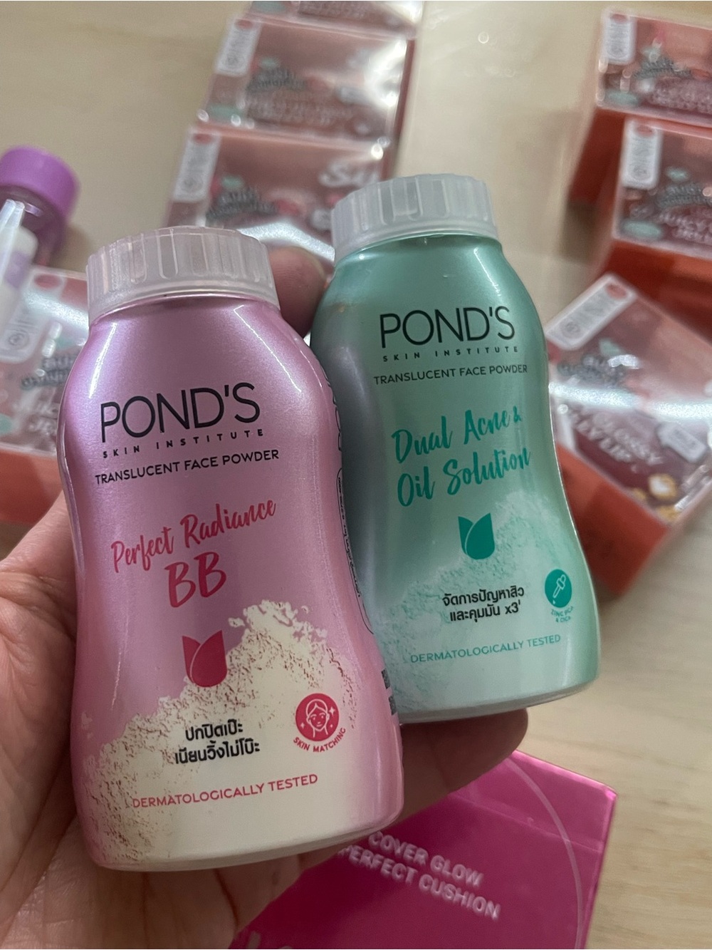 POND'S Translucent Face Powder - Perfect Radiance BB (Pink)